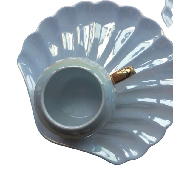 Francfranc Opal Shell
Pearl Cup & Saucer - Picture 6 of 6